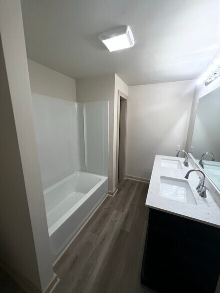 Building Photo - 2020 Boykin Blvd