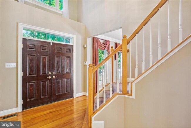 Building Photo - 8931 Falls Farm Dr