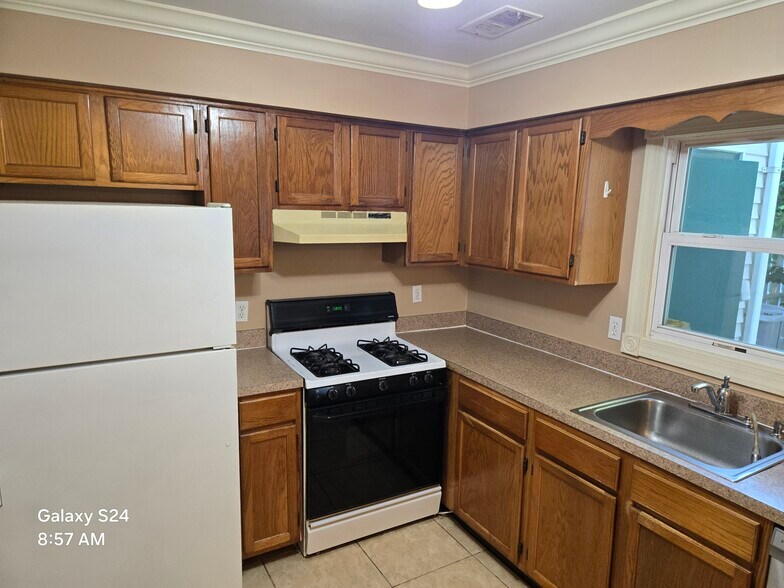 Building Photo - 19 Dallenbach Ln