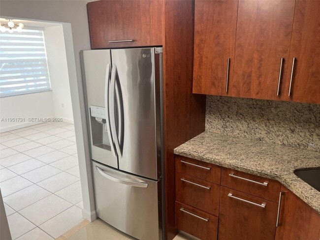 Building Photo - 13100 SW 92nd Ave