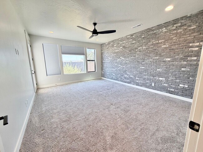 Building Photo - 3134 Blue Heron Dr
