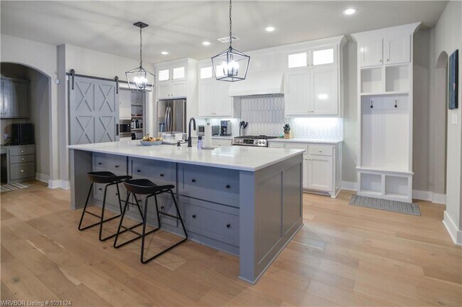 Building Photo - 8115 Donnington Ct