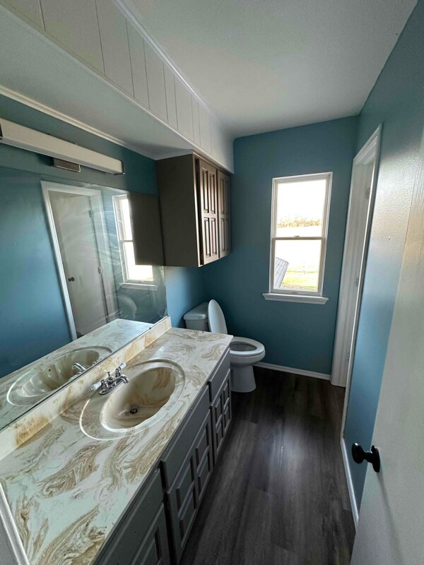 Building Photo - 9224 W 1st St