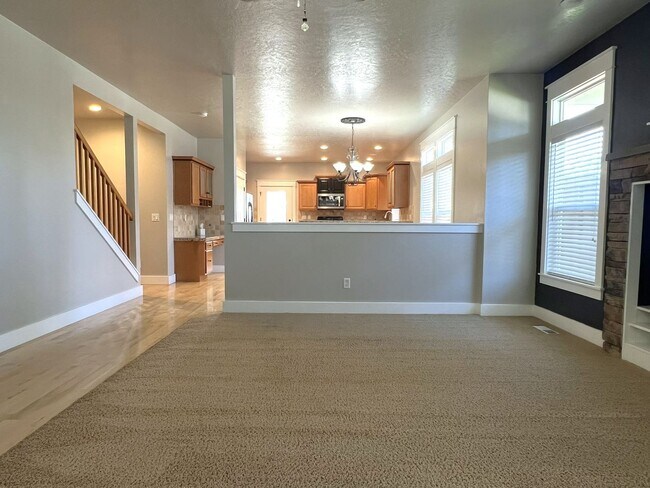 Building Photo - Gorgeous 4 bed 3 bath home in Meridian, ju...