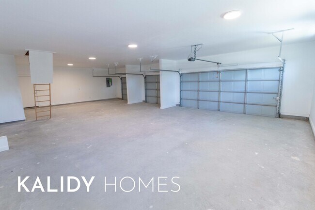 Building Photo - 1715 Kalidy Dr