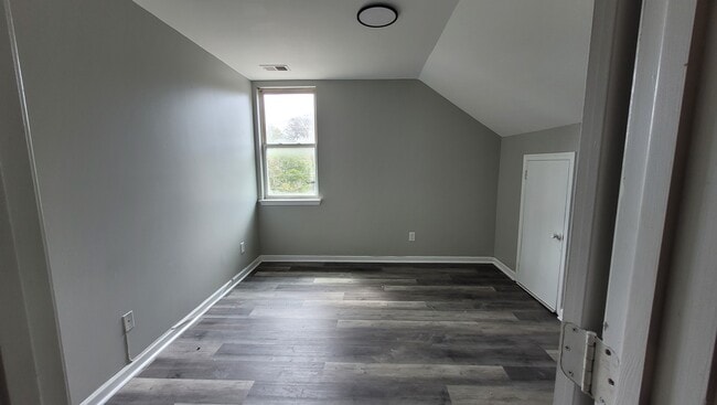 Building Photo - 1169 Arlington Ave SW