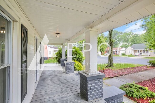 Building Photo - 1100 Elwell Ave