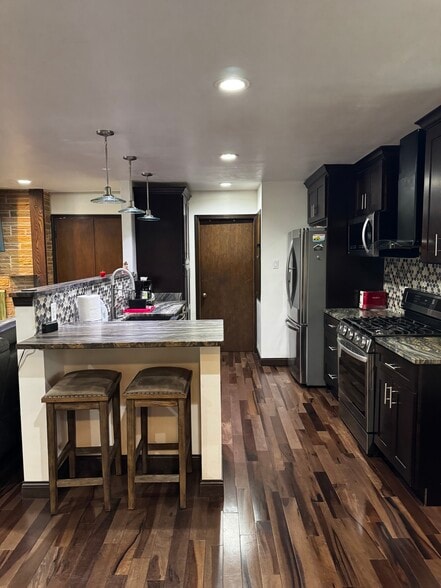 Building Photo - 7434 W Wisconsin Ave