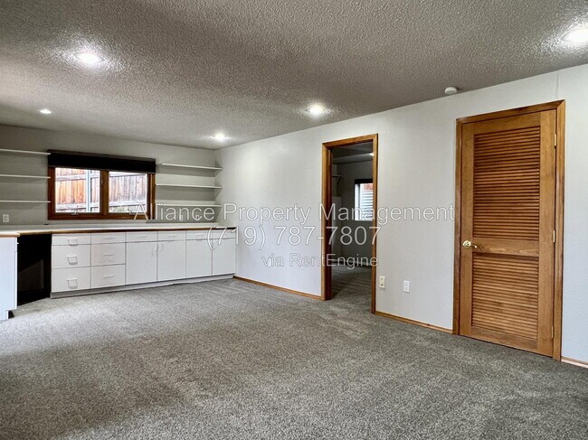 Building Photo - 6318 Galway Dr