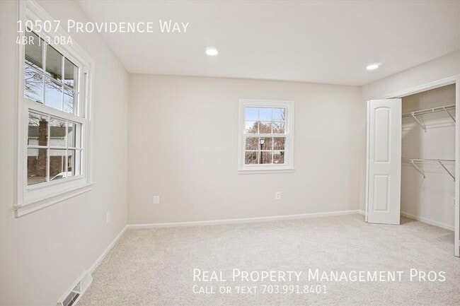Building Photo - 10507 Providence Way