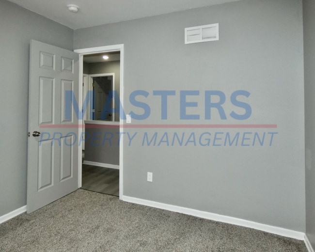 Building Photo - 4 Bed | 1.5 Bath | Spacious Rental Home