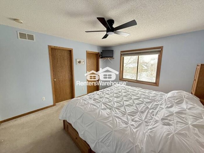 Building Photo - SFH - 6 Bed Farmington for Rent - Avail May 2026