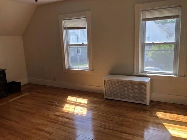 Building Photo - 83 Coburn Ave