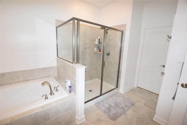 Building Photo - 5055 Hatchineha Ct