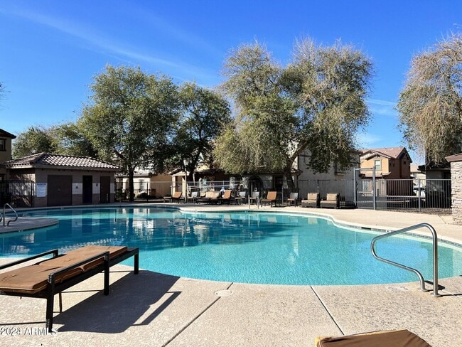 Building Photo - 3943 E Jasper Dr