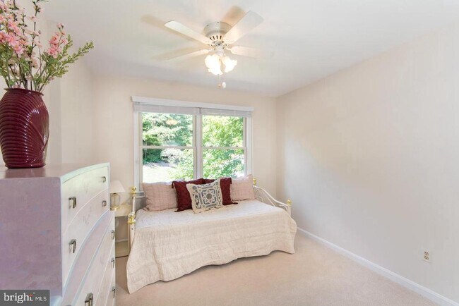 Building Photo - 8035 Galla Knoll Cir