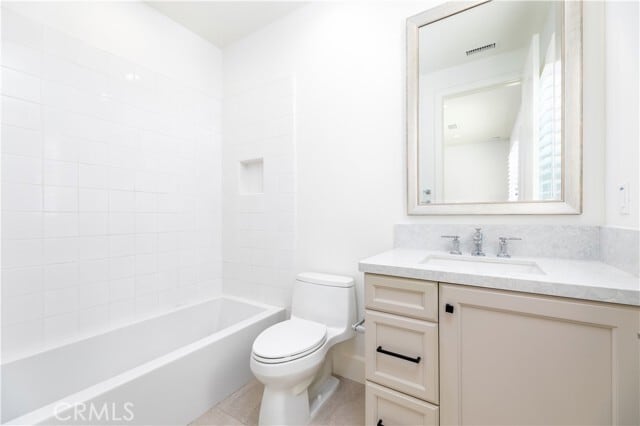 Building Photo - 112 Locanda