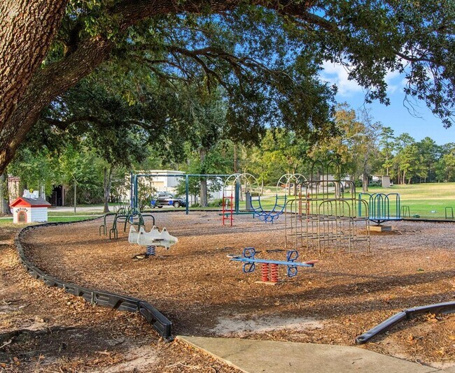 Building Photo - 116 Sun City Ln