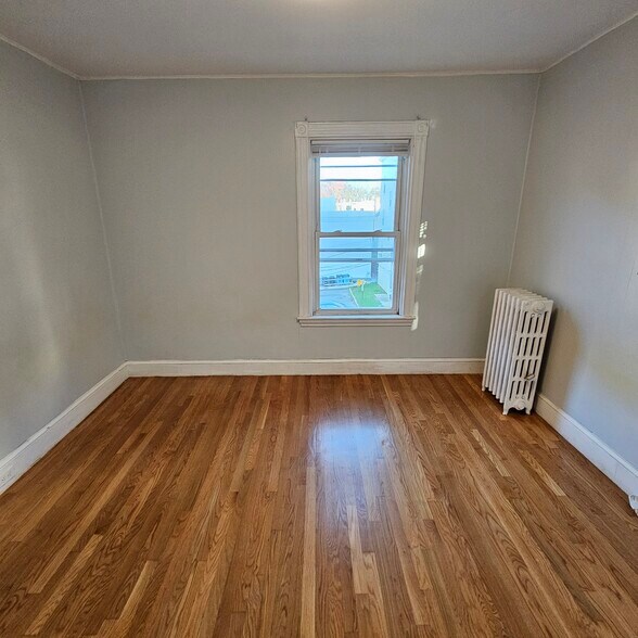 Building Photo - 14 Smythe St