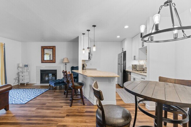 Building Photo - North Boulder Condo!