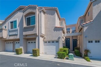 Building Photo - 124 Sweet Ln