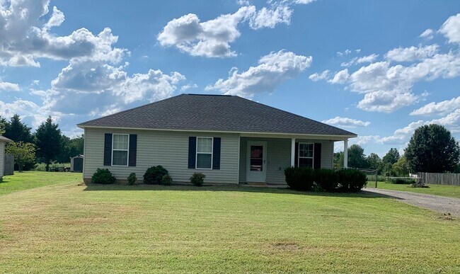 Primary Photo - 154 Travis Dr