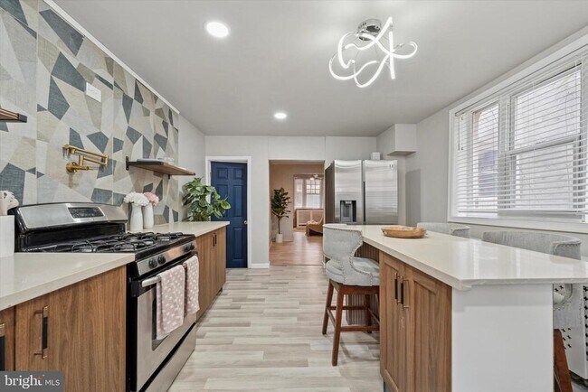 Building Photo - 1644 S 26th St