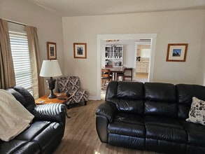 Building Photo - 1106 Central Ave