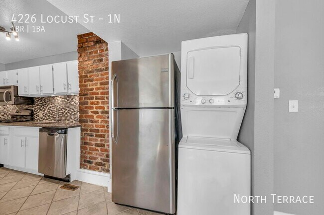 Building Photo - 4226 Locust St