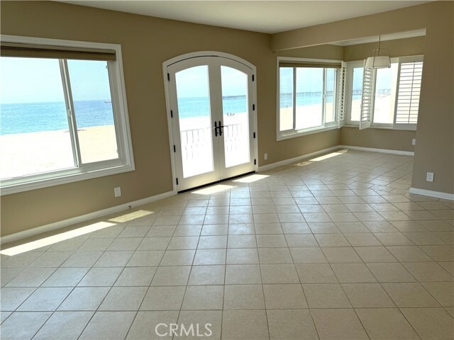 Building Photo - 1319 E Seal Way