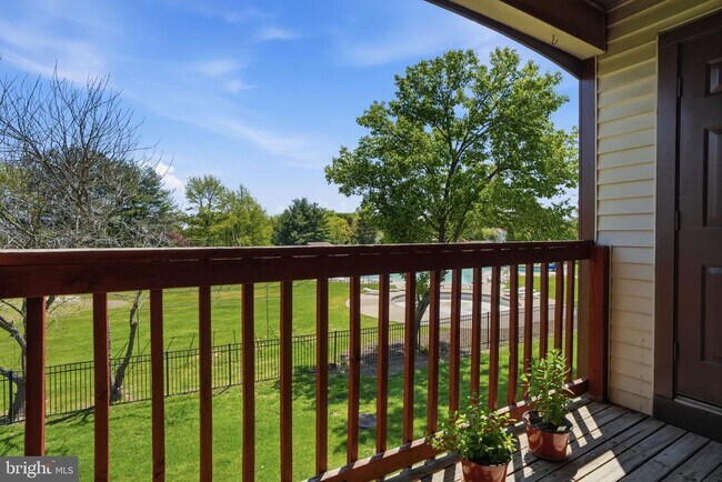 Building Photo - 4016 Barry Ct