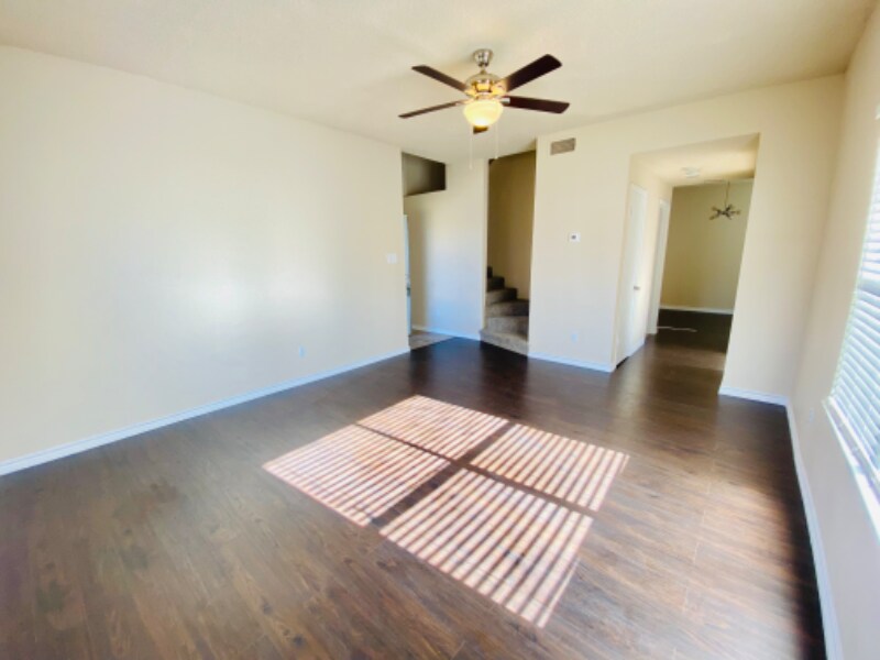 Building Photo - 103 Hughson Ct