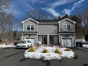 Building Photo - Luxury Duplex