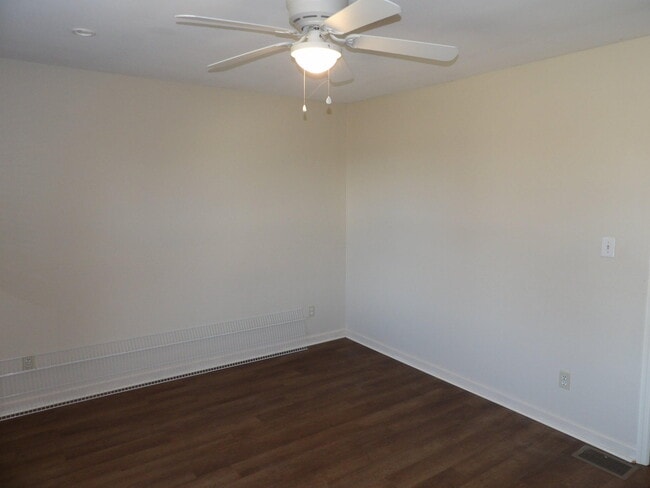 Building Photo - 107 Shannon Ln