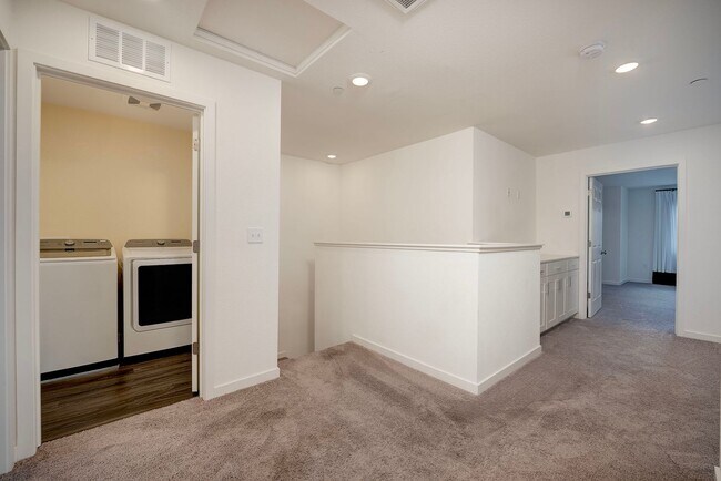 Building Photo - 5691 Whimsical Ln