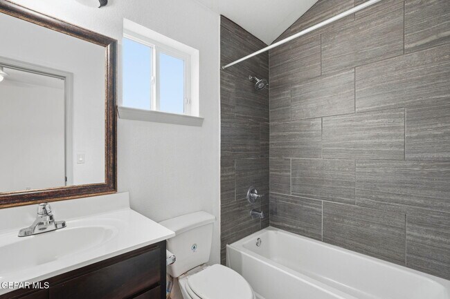 Building Photo - 14363 Aria Lopez Dr