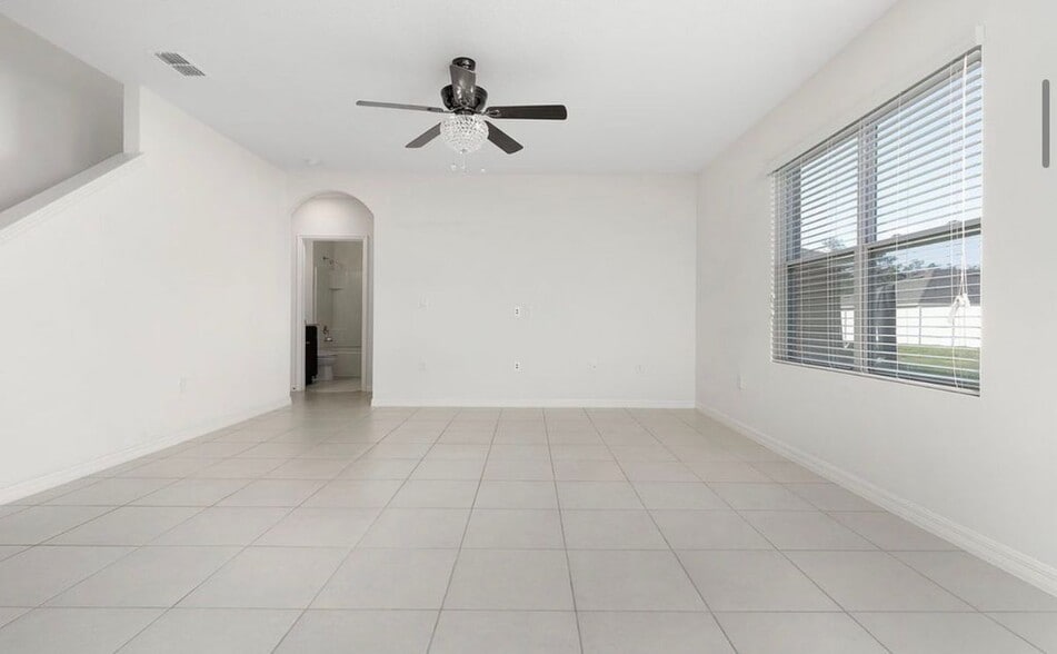 Building Photo - 401 Briar Patch Lp