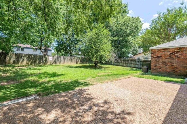 Building Photo - 4262 Sunnyslope Dr