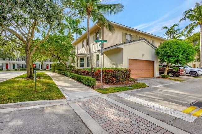 Building Photo - 4345 Parkside Dr