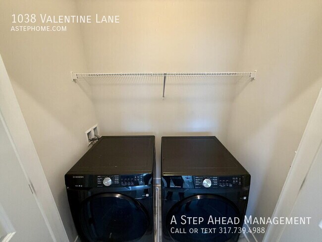 Building Photo - 1038 Valentine Ln