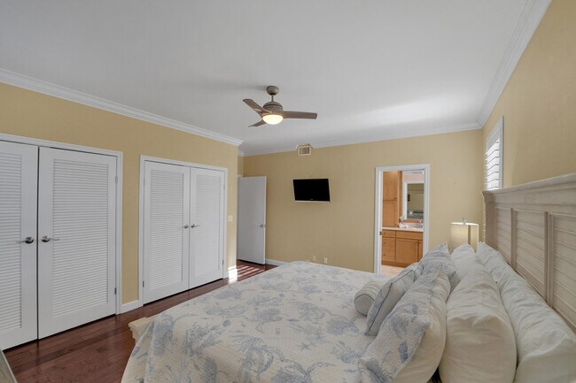 Building Photo - 2103 S Ocean Blvd