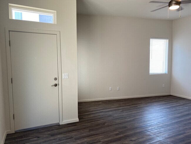 Building Photo - 8676 E Avant Garde Way