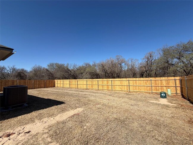 Building Photo - 10005 SW 38th St