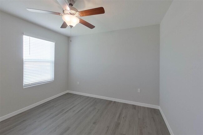 Building Photo - 8641 SW 43rd Ter
