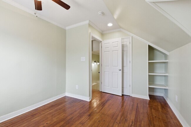 Building Photo - 1002 Sutton Hill Rd