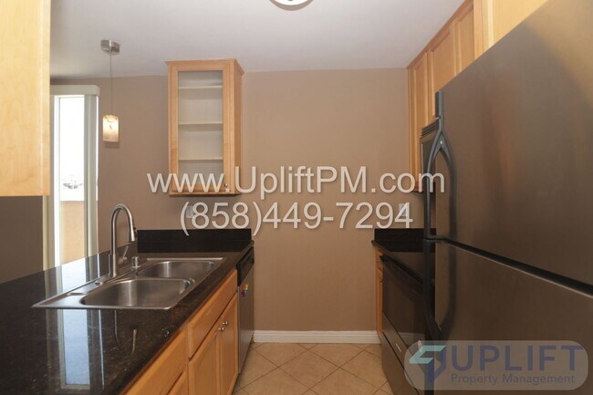 Building Photo - 4860 Rolando Ct