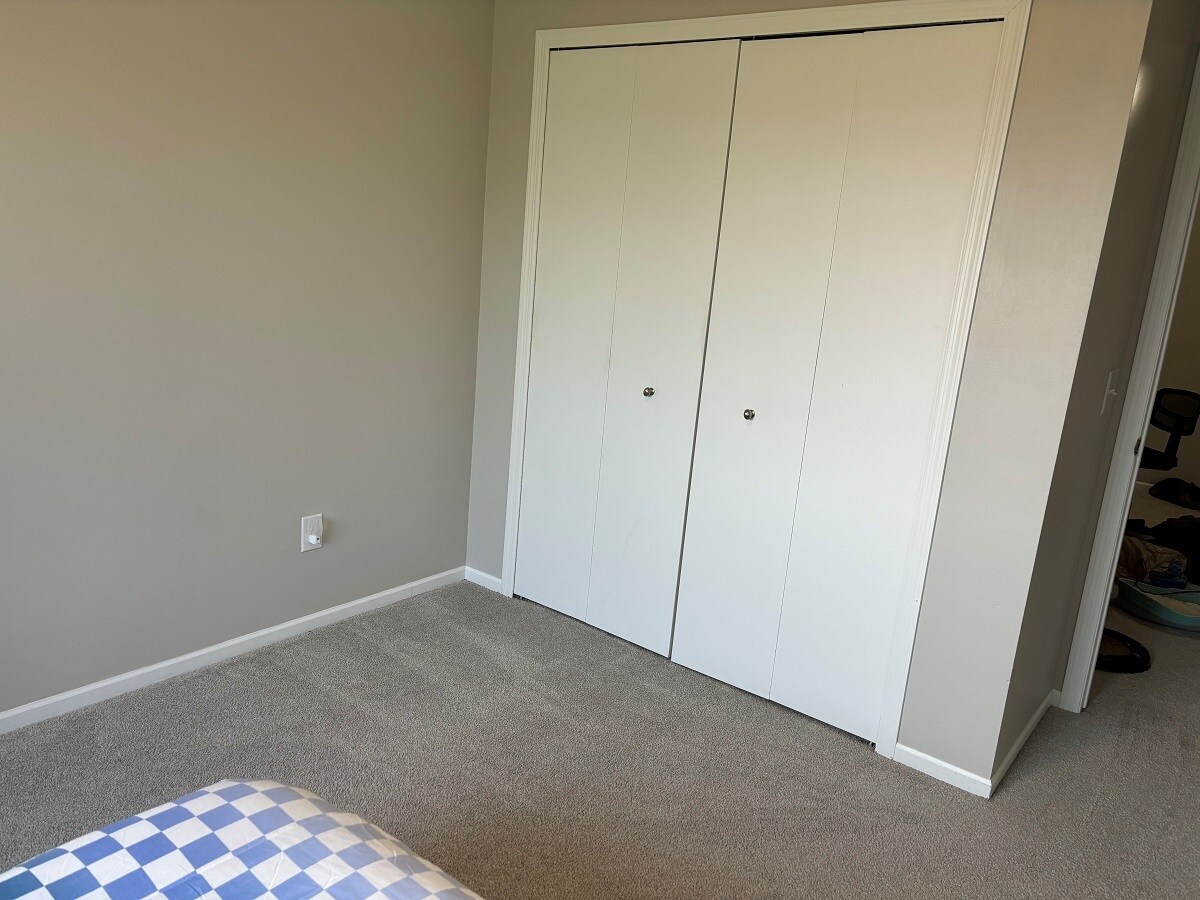Building Photo - 15503 Garnet Way