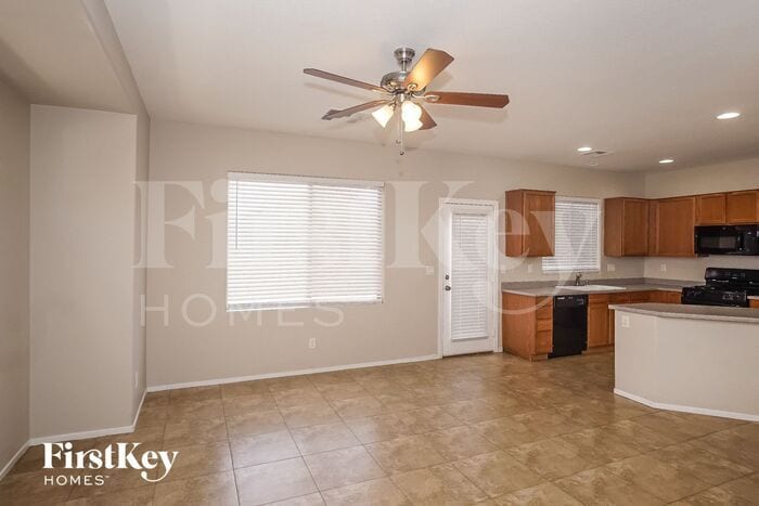 Building Photo - 6450 Kilrenny Ave