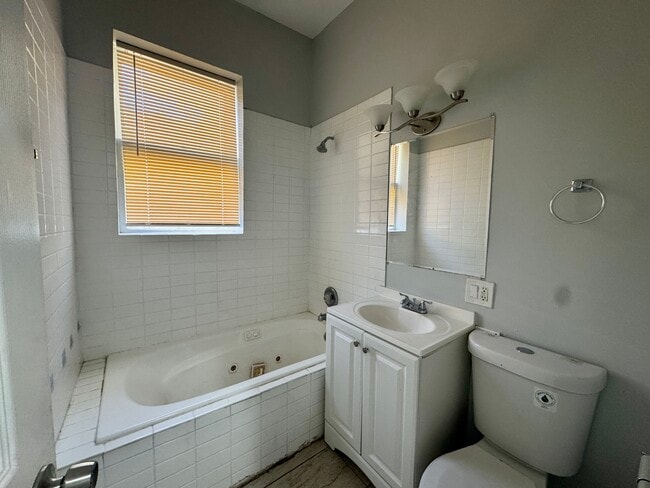 Building Photo - 1651 S Drake Ave