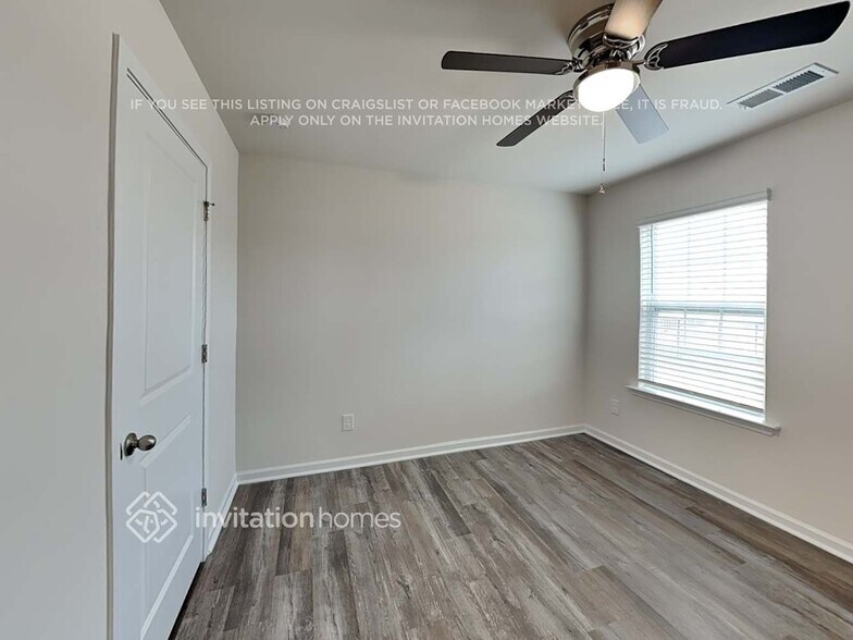 Building Photo - 110 Cassius Dr